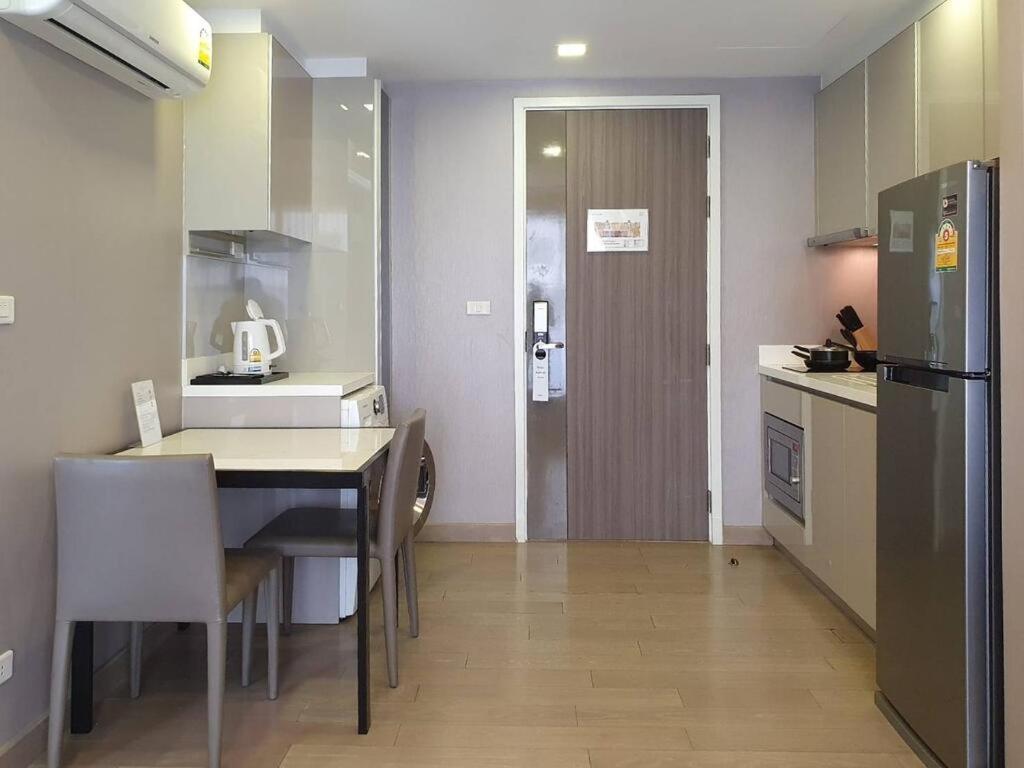 Dazzle Residence Bangkok Dış mekan fotoğraf